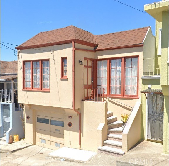 This property is being SOLD AS-IS. Nestled in the desirable Silver Terrace neighborhood, this 3 BR, 1 BA, 1144 sq ft property features:
• Spacious Layout: A blank canvas ready for customization.
• Large Backyard: Perfect for expansion, gardening, or outdoor gatherings.
• Prime Location: Close to parks, schools, public transportation, and local shopping.
• Endless Potential: Whether you're a homeowner looking to design your dream space or an investor ready to unlock value, this home is ideal.
With some updates and creativity, this property could become your very own peaceful sanctuary.