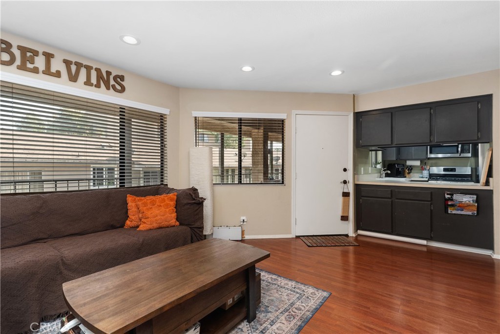 Alamitos Beach (AB) - Residential