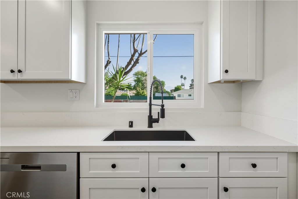 618 S Estudillo Avenue