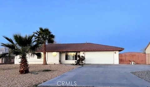 Photo of 26768 Stirrup Ln, Helendale, CA 92342 (MLS # DW26024545)