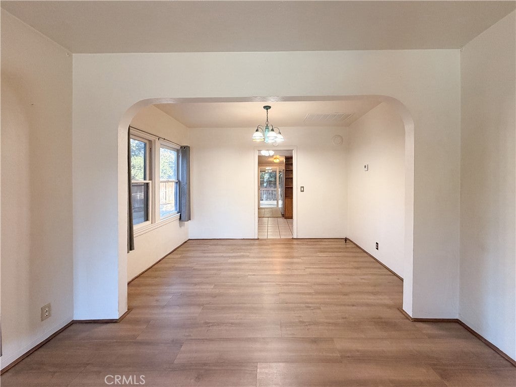 637 W 6th
