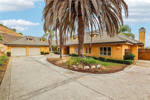 Photo of 30181 Via Maria Elena, Bonsall, CA 92003 (MLS # DW26206596)
