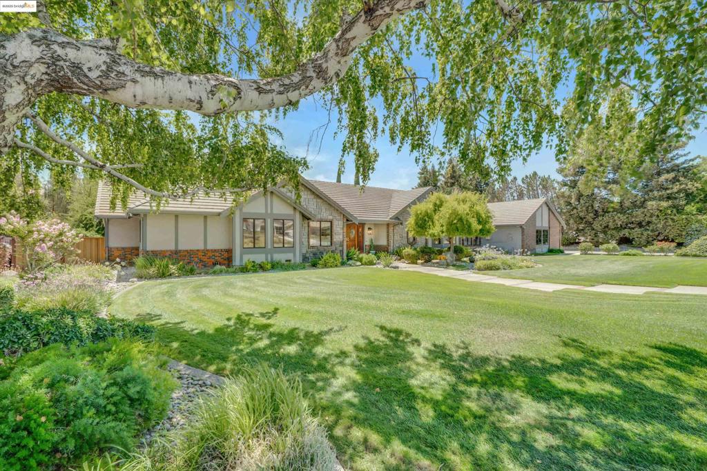 NEROLY ESTATES - Residential