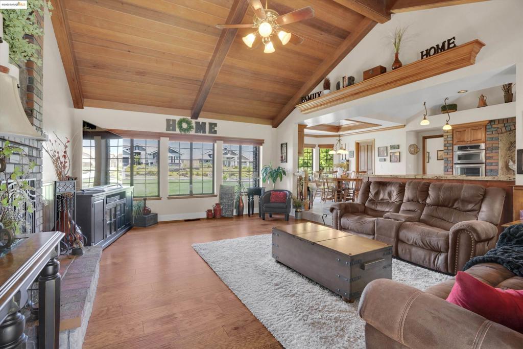 NEROLY ESTATES - Residential