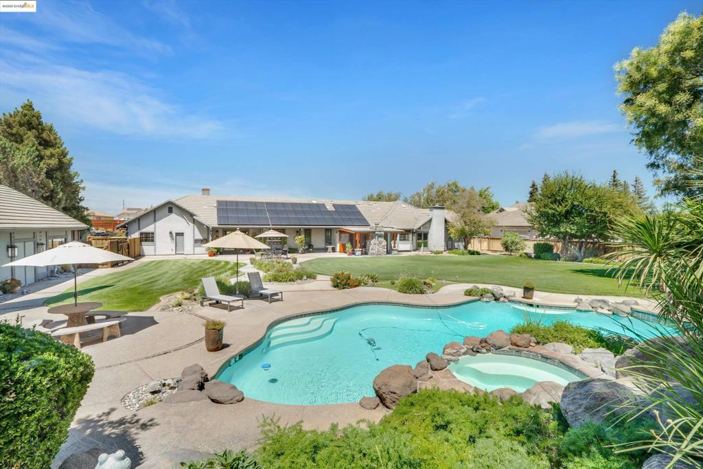 NEROLY ESTATES - Residential