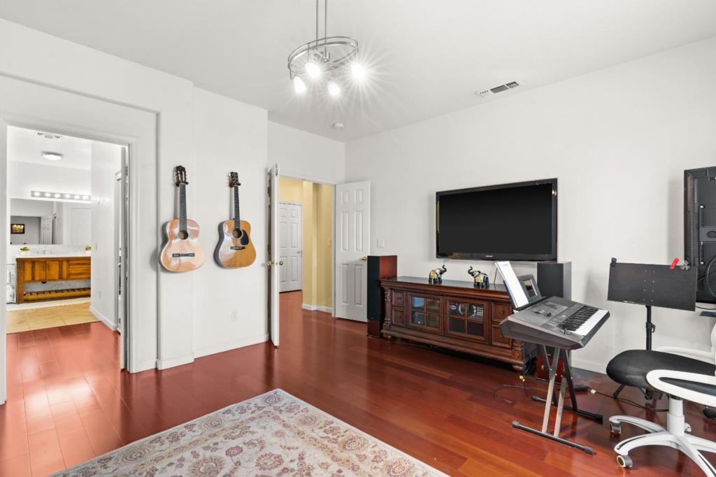 354 Vasconcellos Avenue