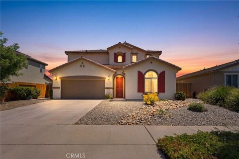 Photo of 470 Daphne Ln, Lemoore, CA 93245 (MLS # SC26089125)