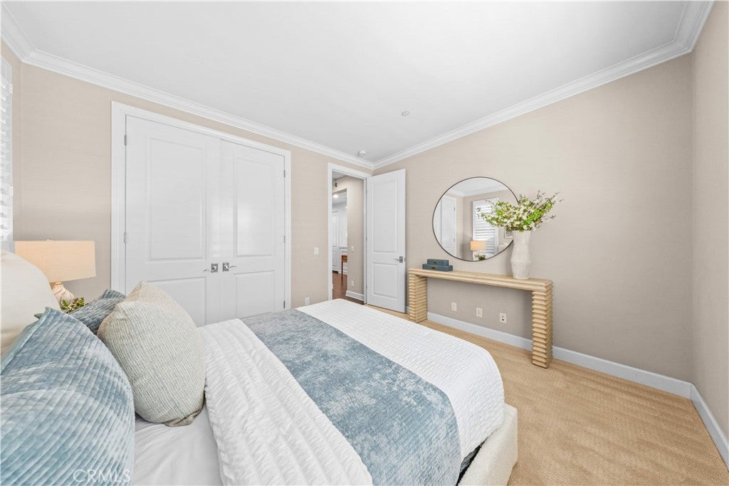 63 Rossmore