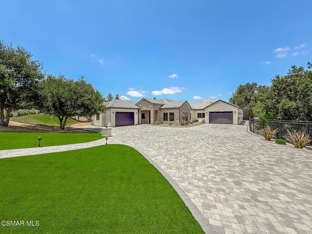 395 Sherwood Court