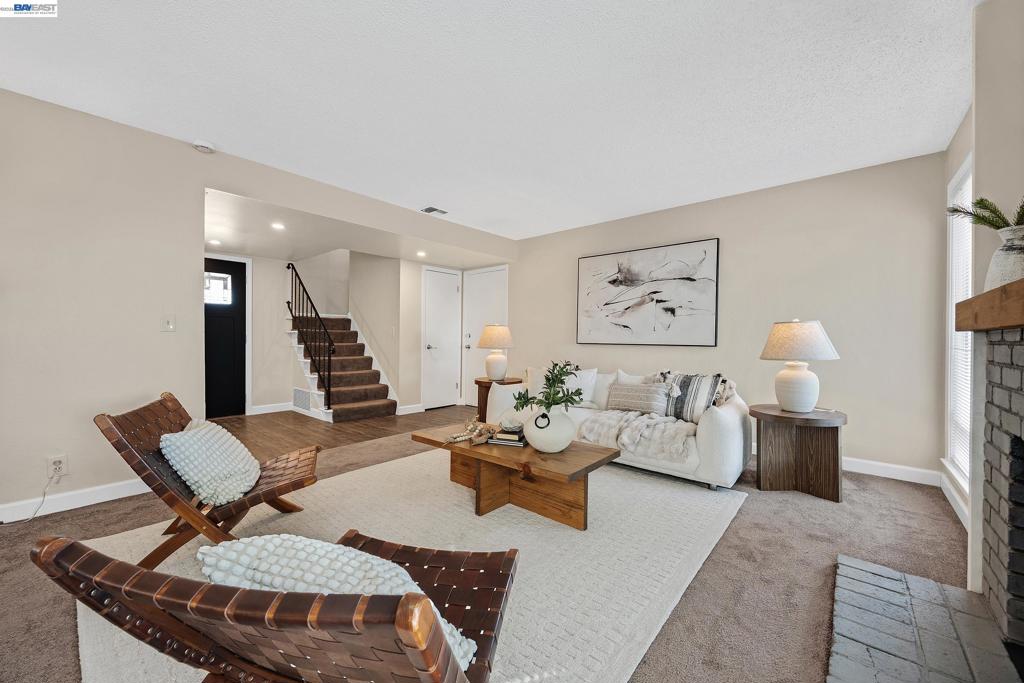 6899 Langmuir Ln