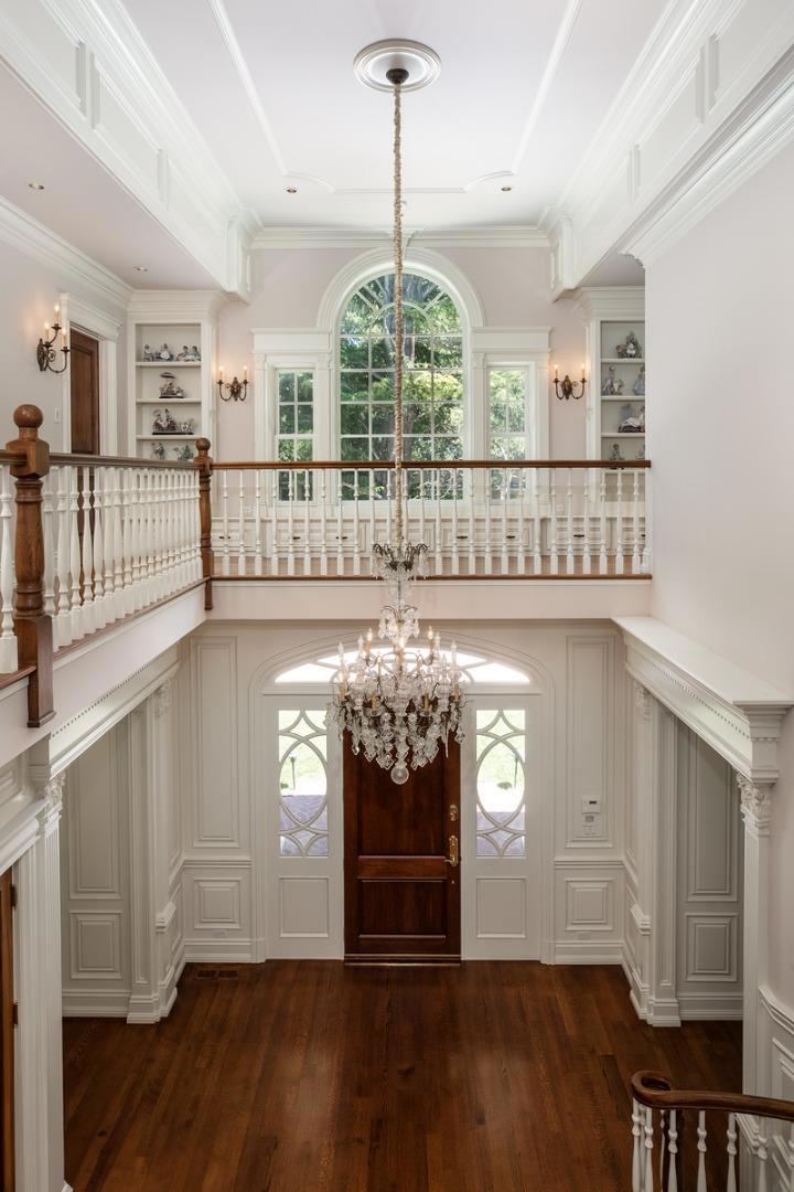99 James Avenue