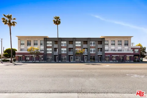 MLS: 26844507