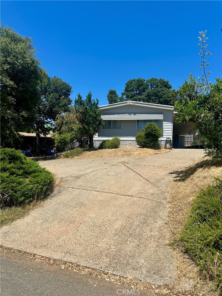 Unique home in Kelly Ridge. Great for multi family living or if you want a great guest space or home office with a separate entrance. One side of the home features 2 Bedrooms and 2 Bathrooms, a living room and spacious kitchen. The other side is setup like a Studio guest room, with a sink and fridge. All of this and just minutes from the beautiful Lake Oroville, where you can boat, jet ski, and fish. Talk about living a great lifestyle! Call your favorite local realtor to schedule a private showing today.