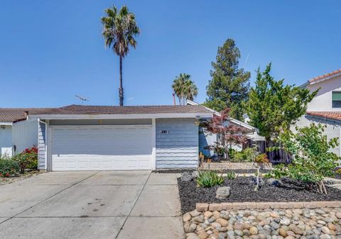 Photo of 23 Southfield Court, San Jose, CA 95138 (MLS # ML82042995)