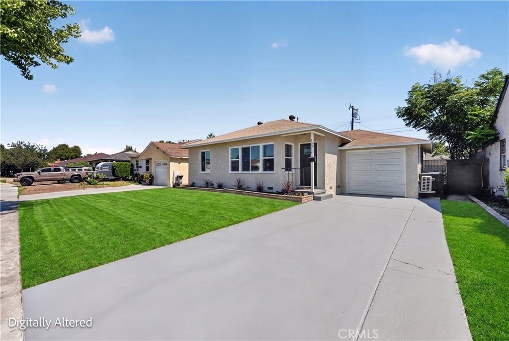 13916 Leibacher Ave