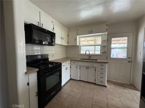 Photo of 312 E Erna Ave, La Habra, CA 90631 (MLS # PW25217717) Photo of 312 E Erna Ave, La Habra, CA 90631 (MLS # PW25217717)