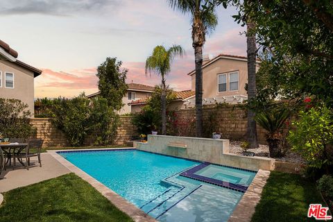 Photo of 27062 Clarence Court, Valencia, CA 91355 (MLS # 26676373)
