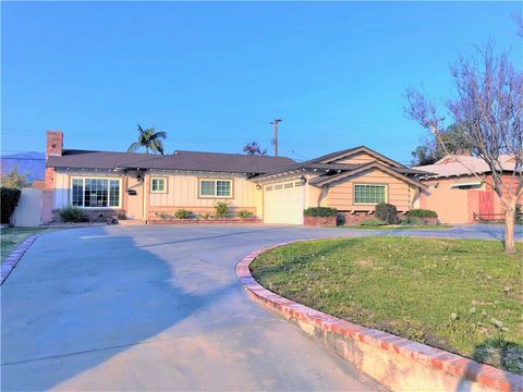 943 E Foothill Boulevard Glendora CA 91741