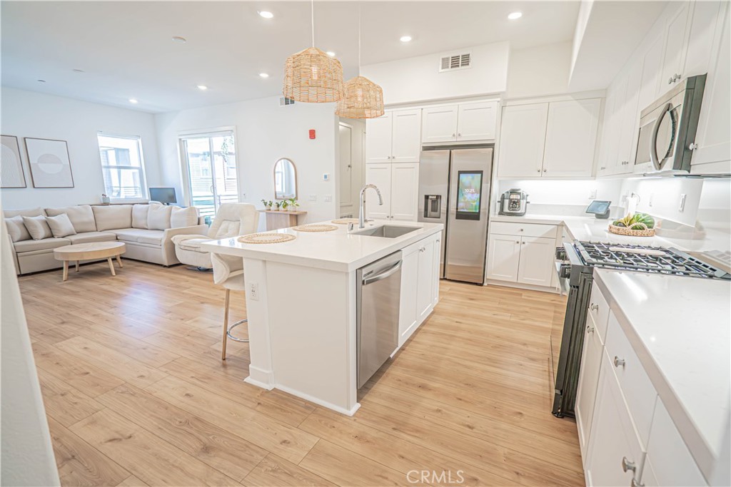 27212 Diamond Peak Lane 203