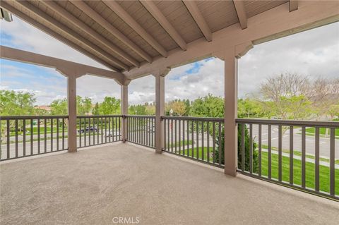 131 Damsel Irvine CA 92620