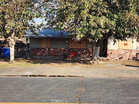 Photo of 803 Gladys Way, Hanford, CA 93230 (MLS # MC25250456) Photo of 803 Gladys Way, Hanford, CA 93230 (MLS # MC25250456)