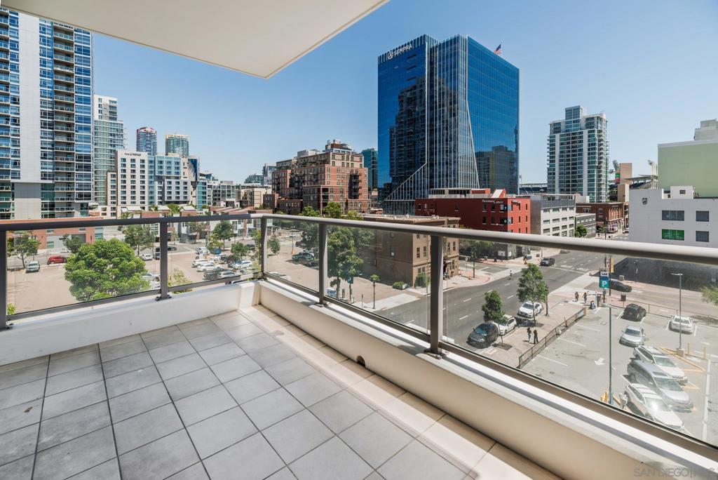 575 Sixth Ave 404