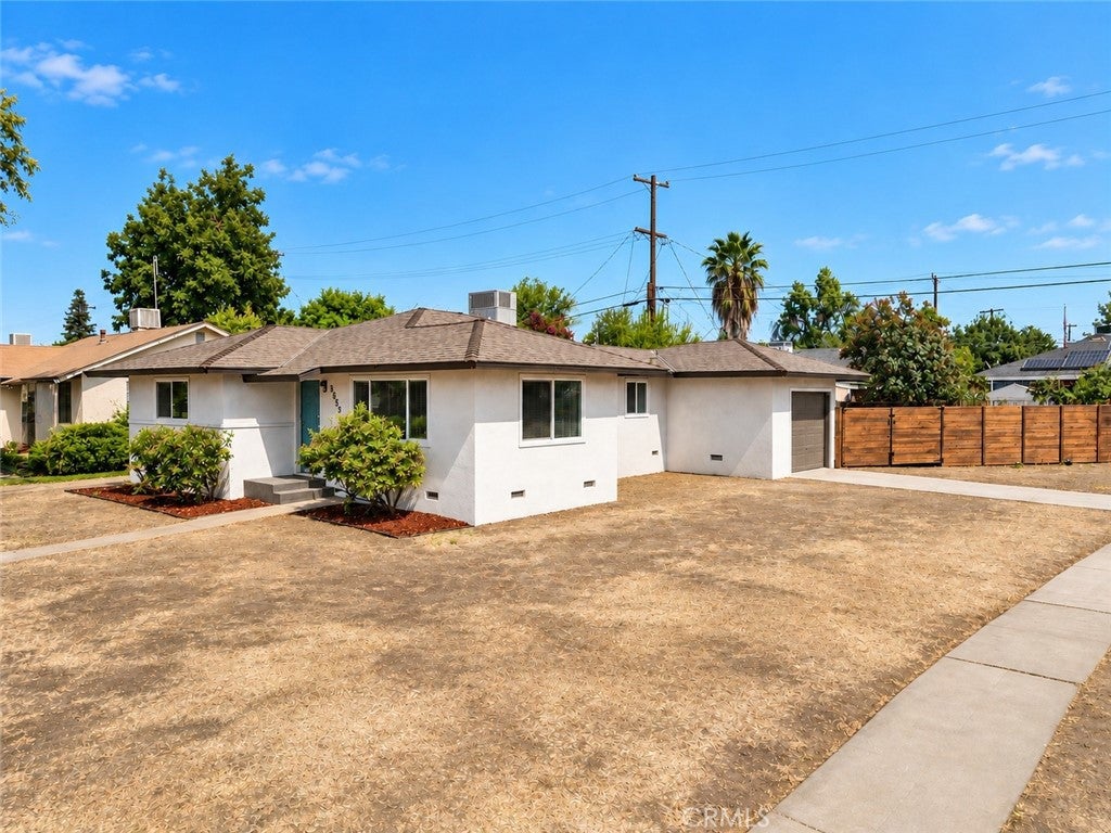 3856 N Hacienda Drive