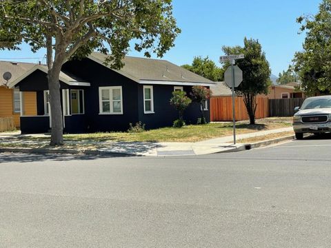 Photo of King City, CA 93930 (MLS # ML82047321)