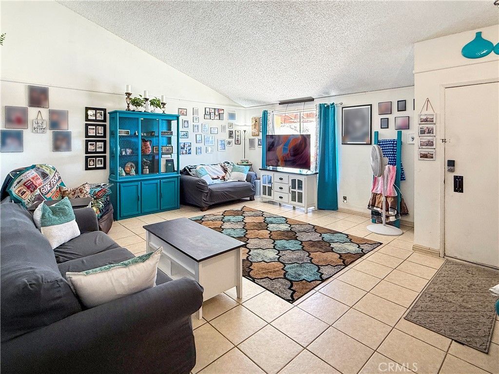 listing image 130728568929055099552
