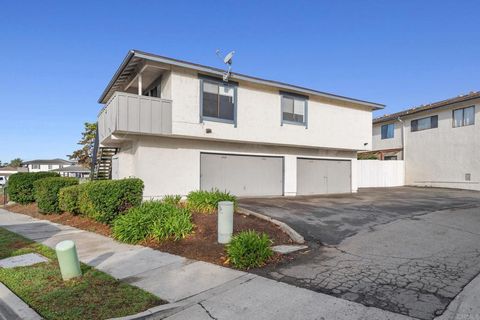 3468 Los Mochis Way Oceanside CA 92056