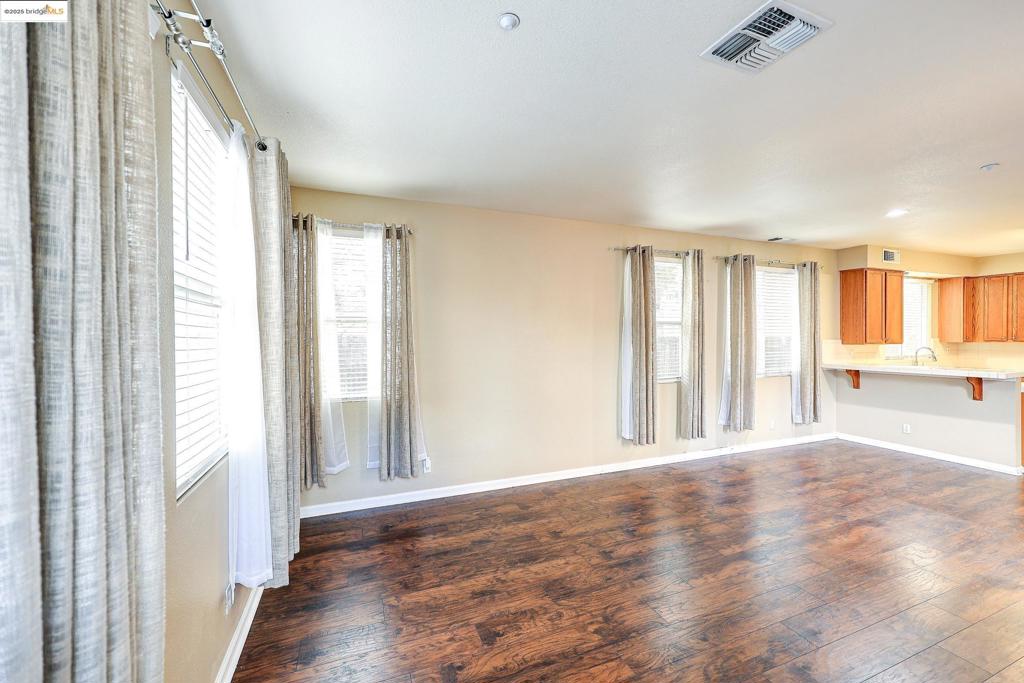 BRENTWOOD - Residential Lease