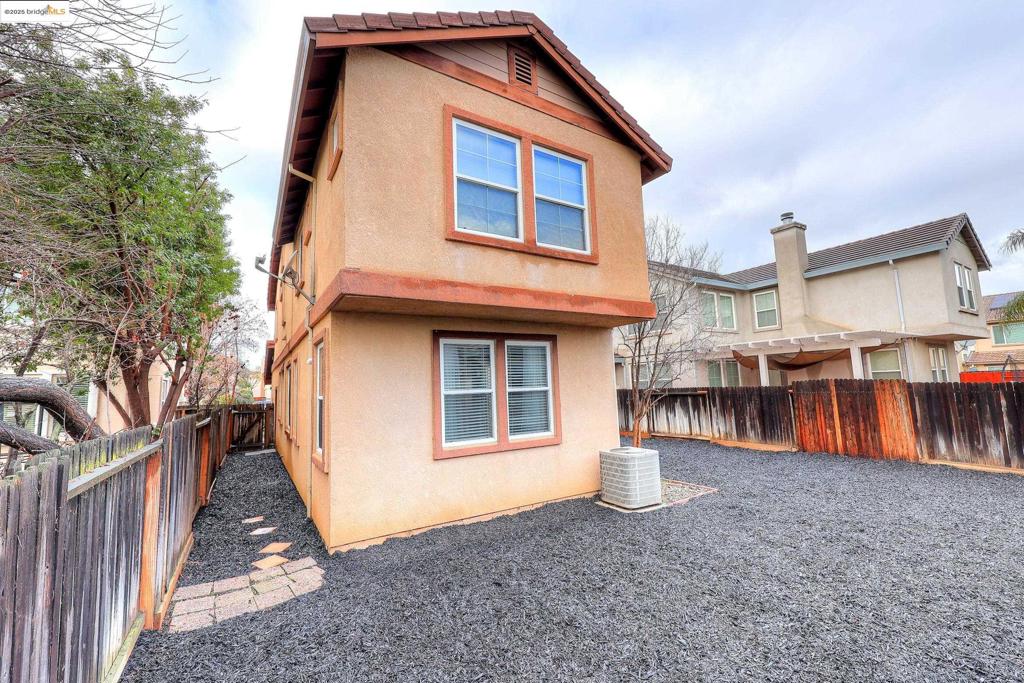 BRENTWOOD - Residential Lease