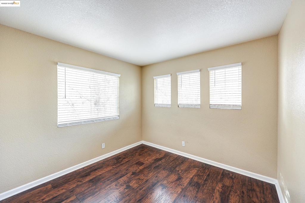 BRENTWOOD - Residential Lease