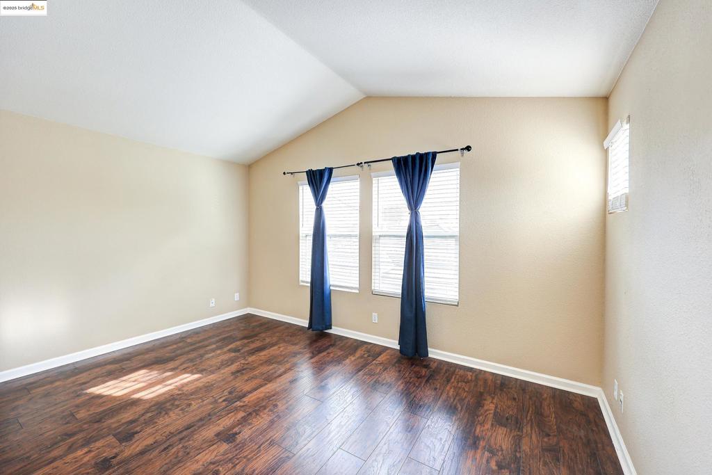 BRENTWOOD - Residential Lease