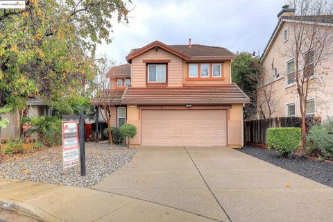 Photo of 220 whispering oaks ct Ct, Brentwood, CA 94513 (MLS # 41115244) Photo of 220 whispering oaks ct Ct, Brentwood, CA 94513 (MLS # 41115244)