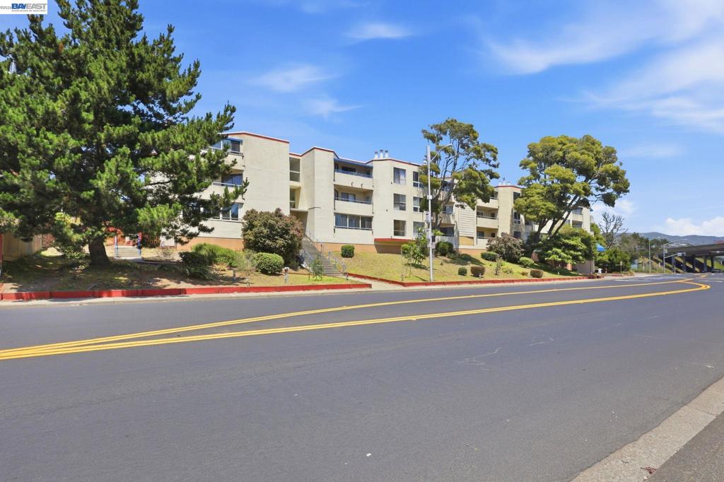 1551 Southgate Ave 115