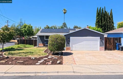 Photo of 3922 Fordham Way Way, Livermore, CA 94550 (MLS # 41139234)