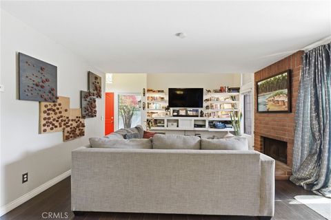 905 Hyde Court Costa Mesa CA 92626