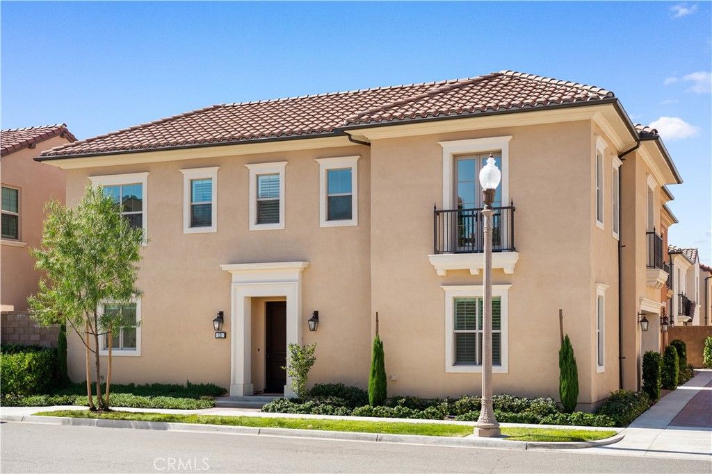Photo of 121 Tall Reed, Irvine, CA 92618 (MLS # TR25272145)