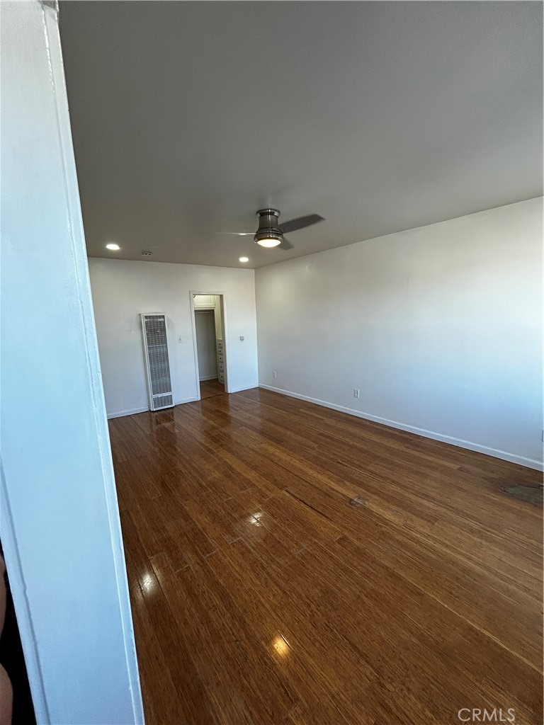 Wrigley Area (WR) - Residential Lease