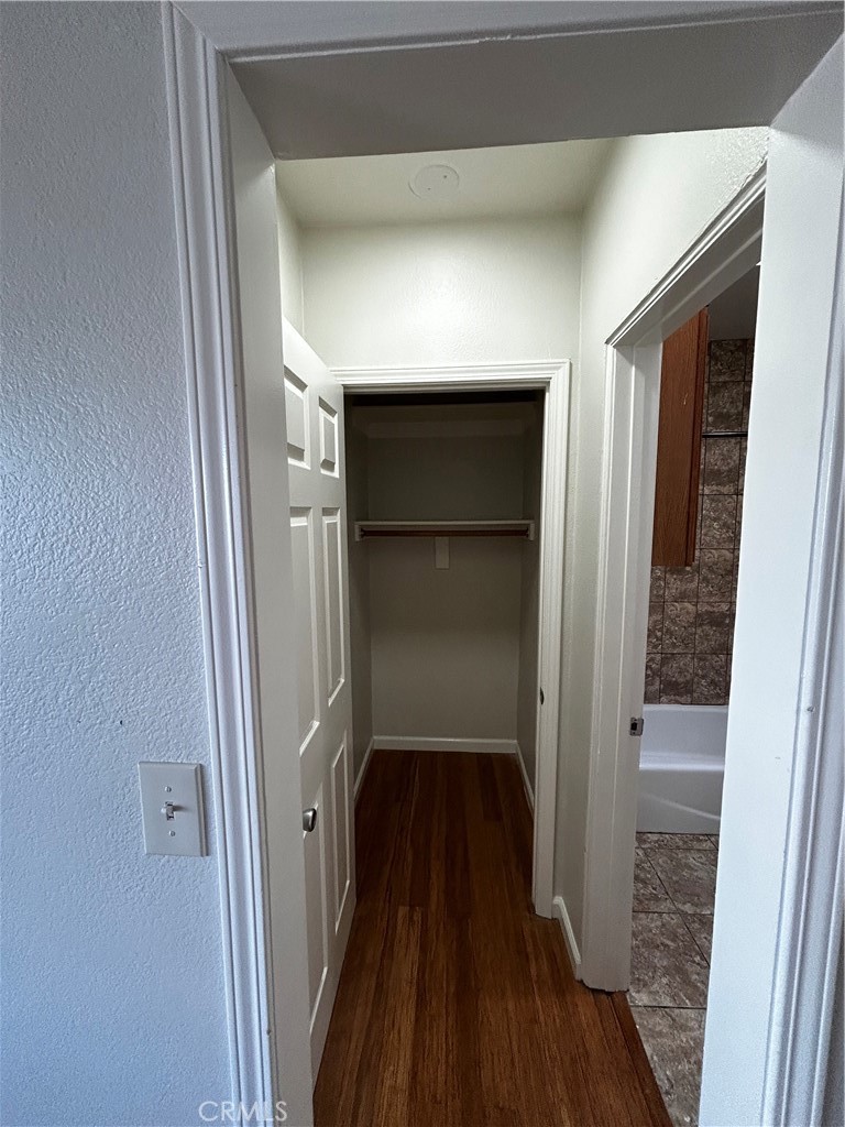 Wrigley Area (WR) - Residential Lease