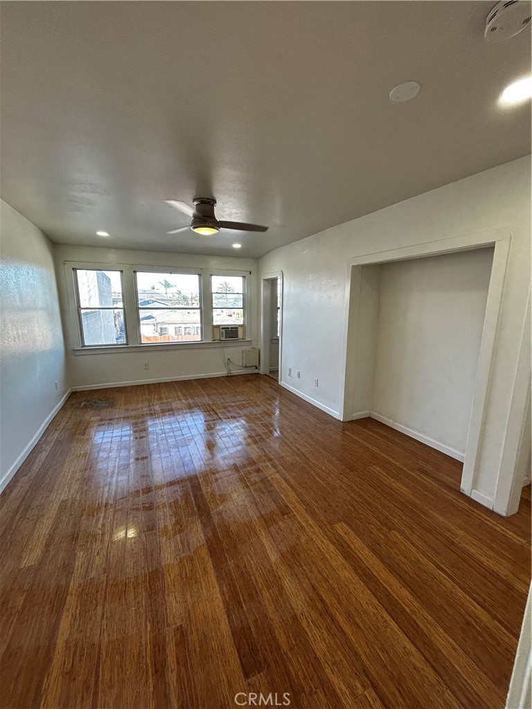 Wrigley Area (WR) - Residential Lease