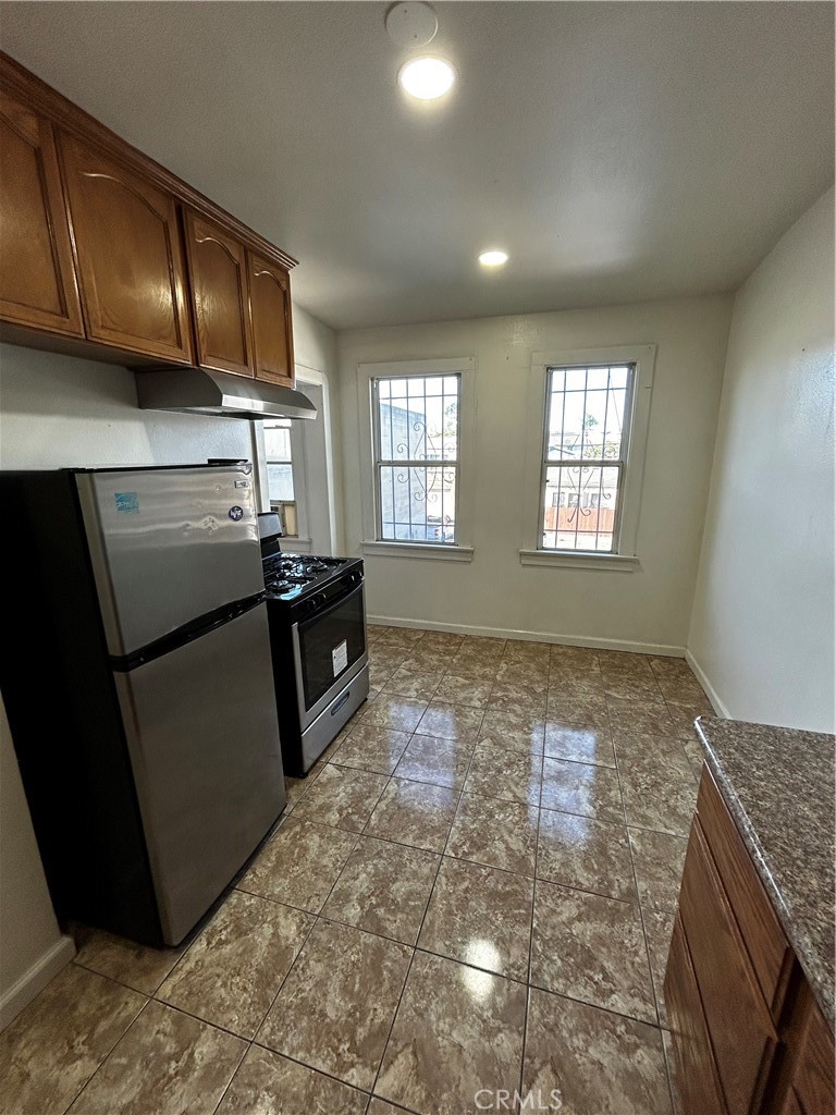 Wrigley Area (WR) - Residential Lease