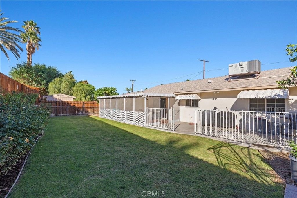 Palm Desert Country Club (32417) - Residential