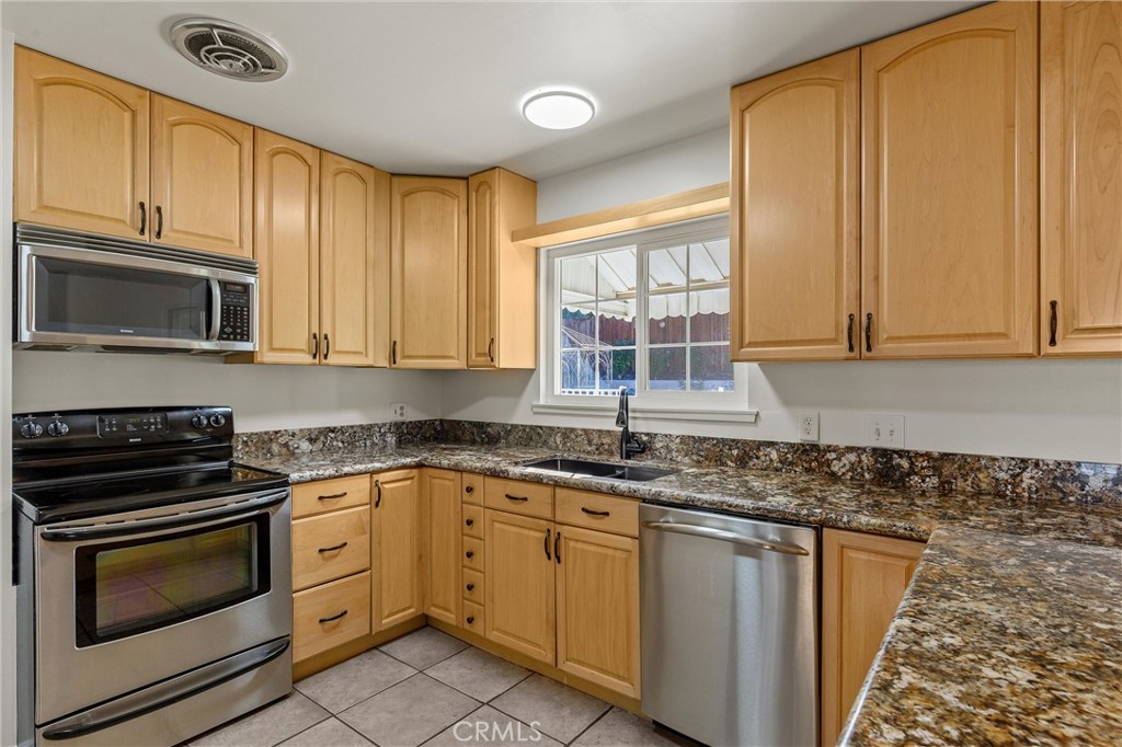 Palm Desert Country Club (32417) - Residential