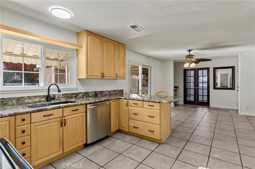 Palm Desert Country Club (32417) - Residential