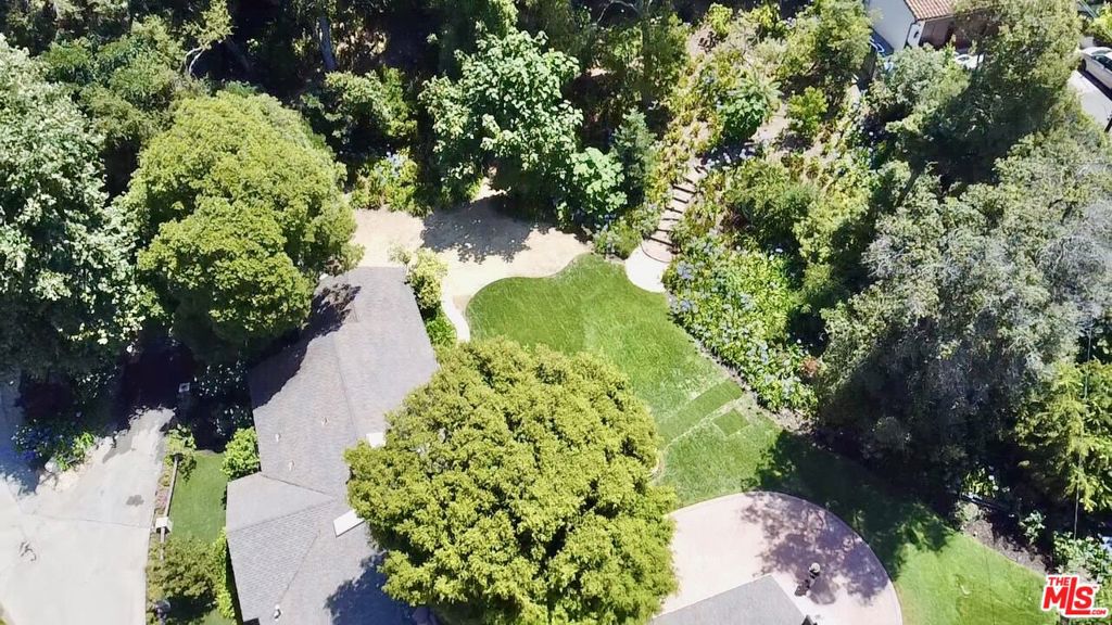 1754 Mandeville Canyon Road