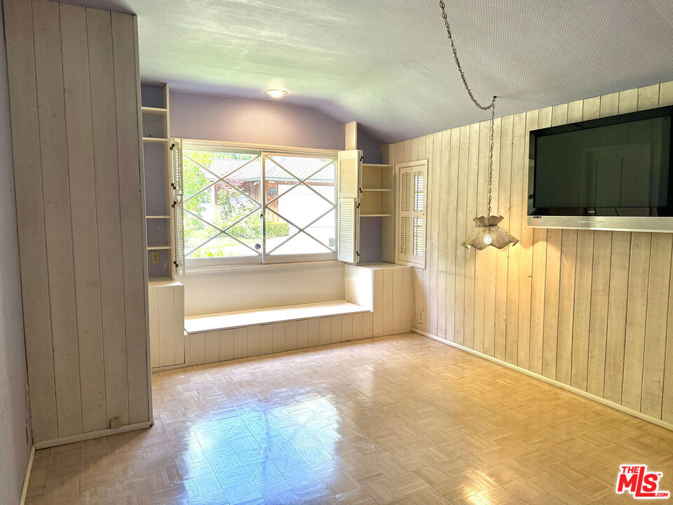 Lower Mandeville - Residential