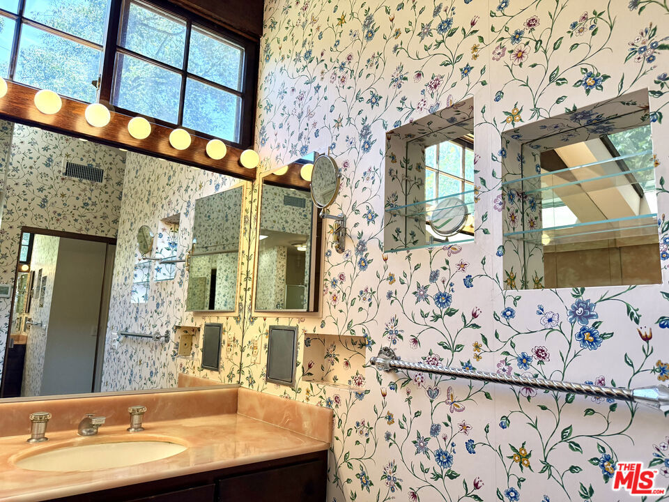 Lower Mandeville - Residential