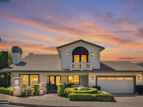 Photo of 385 Paraiso Drive Dr, Danville, CA 94526 (MLS # 41130150)